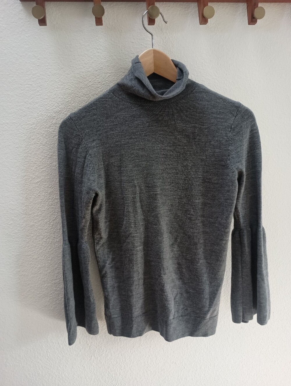 Ann Taylor Gray Wool Blend Bell Sleeve Turtleneck Sweater Size XS
